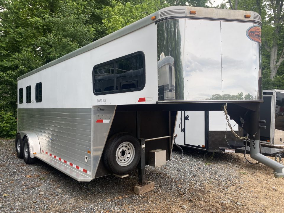 Used 2012 Sundowner 3 H GN Horse Trailer