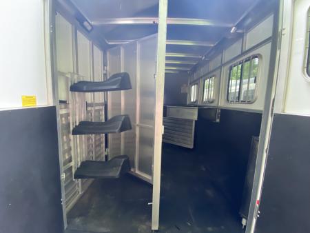 Used 2012 Sundowner 3 H GN Horse Trailer