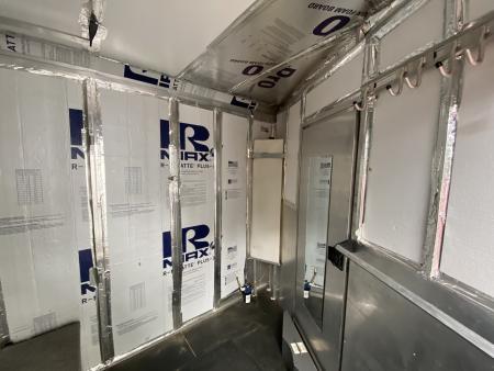 Used 2012 Sundowner 3 H GN Horse Trailer