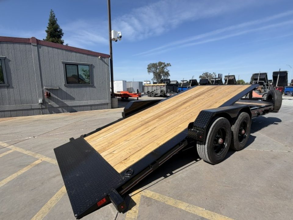 New 2026 Diamond C Trailers HDT210L20X82 7FT X 20FT 23K GVW Tilt Trailer