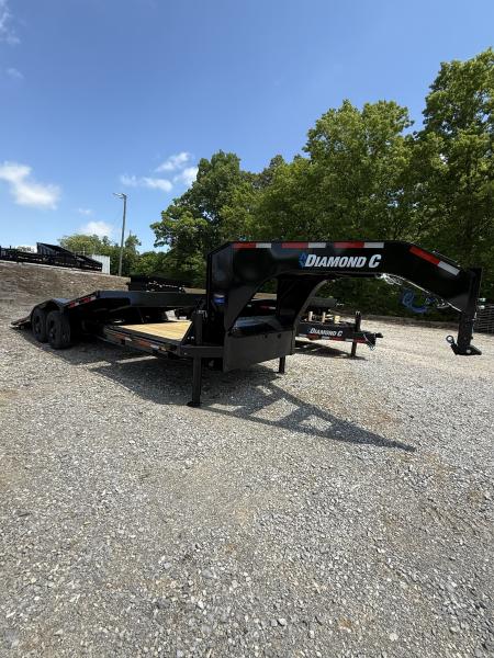New 2026 Diamond C HXD 210 24’ Gooseneck Equipment Trailer, 23k GVWR, HYDRAULIC JACKS, 102” WIDE, DRIVE OVER FENDERS, 17.5 18 PLY TIRES