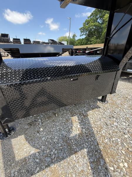 New 2026 Diamond C HXD 210 24’ Gooseneck Equipment Trailer, 23k GVWR, HYDRAULIC JACKS, 102” WIDE, DRIVE OVER FENDERS, 17.5 18 PLY TIRES