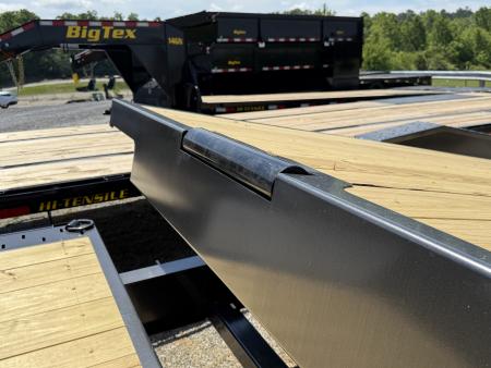 New 2026 Diamond C HXD 210 24’ Gooseneck Equipment Trailer, HYDRAULIC JACKS, 102” WIDE, DRIVE OVER FENDERS, 23K GVWR