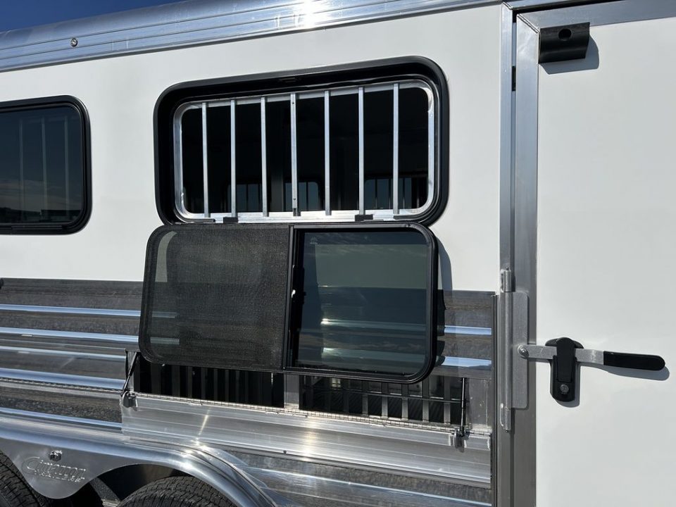 New 2026 Cimarron Trailers Showstar 305