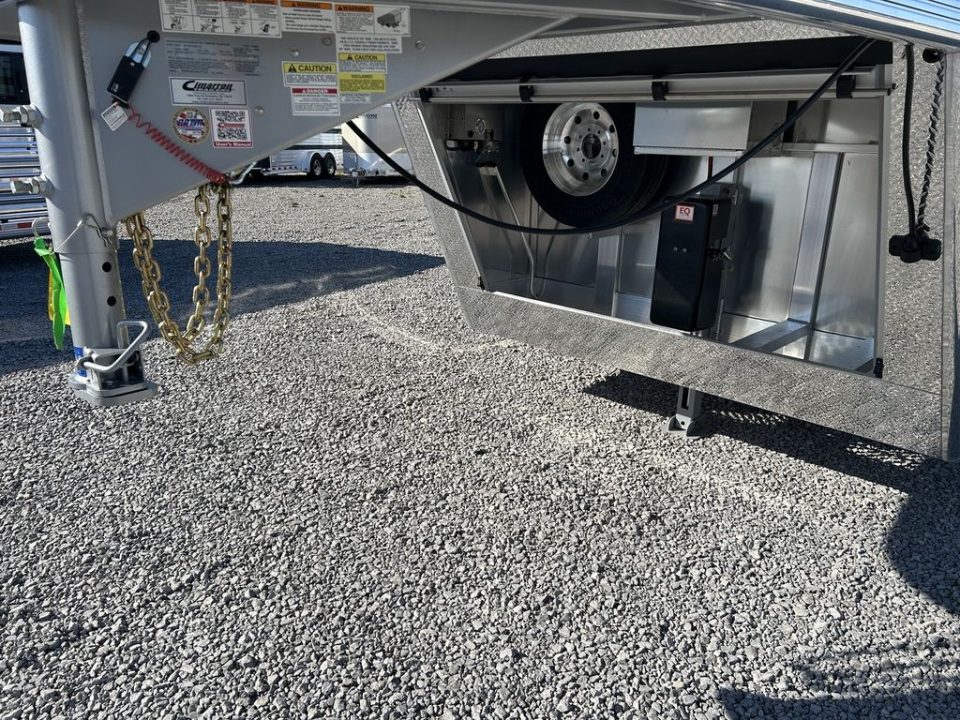 New 2026 Cimarron Trailers Stierwalt 325