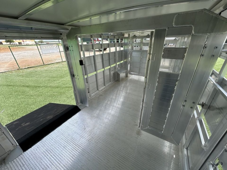 New 2026 Cimarron Trailers Lonestar 890