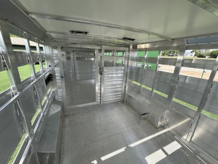 New 2026 Cimarron Trailers Lonestar 890