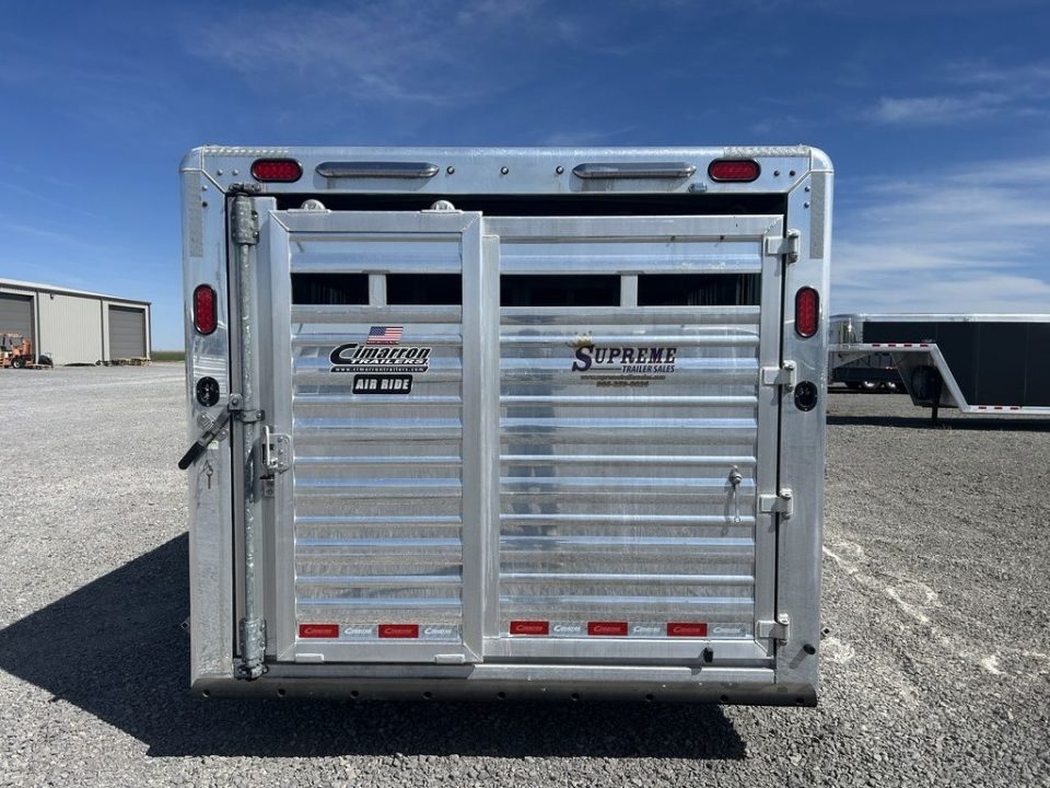 Used 2022 Cimarron Trailers Showstar 458