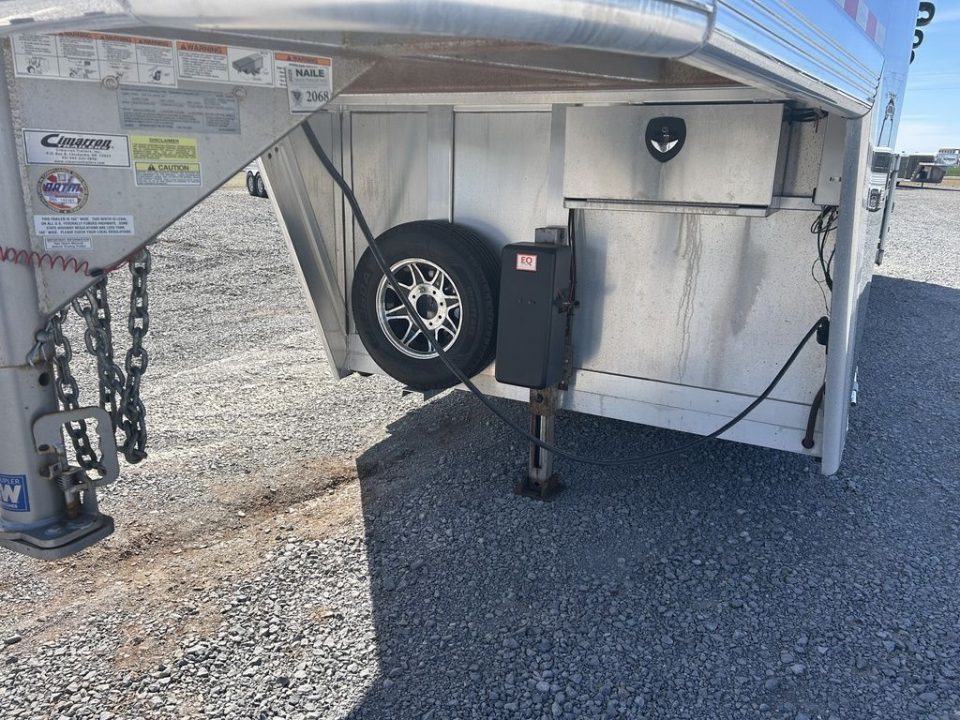 Used 2022 Cimarron Trailers Showstar 458