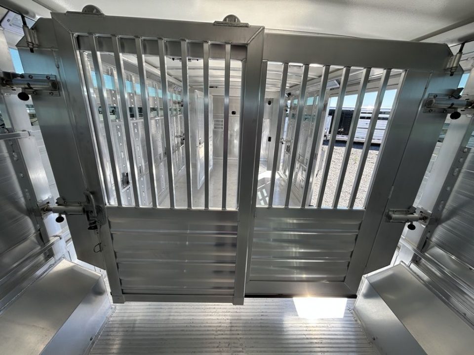 New 2026 Cimarron Trailers Lonestar 972