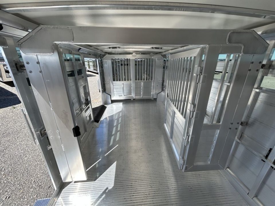 New 2026 Cimarron Trailers Lonestar 972