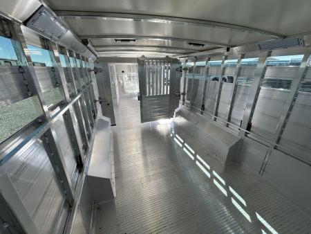 New 2026 Cimarron Trailers Lonestar 972