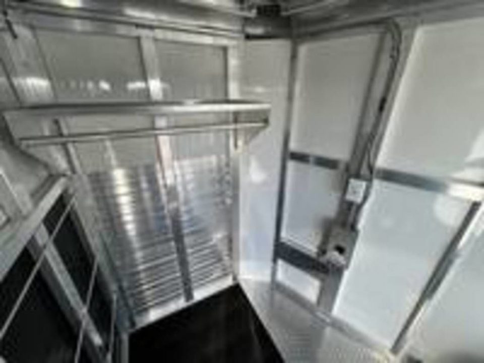 New 2026 Bar-M Trailers 6-pen 579