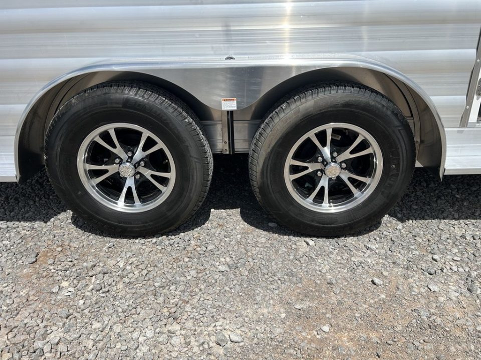 New 2026 Bar-M Trailers 6-pen 579