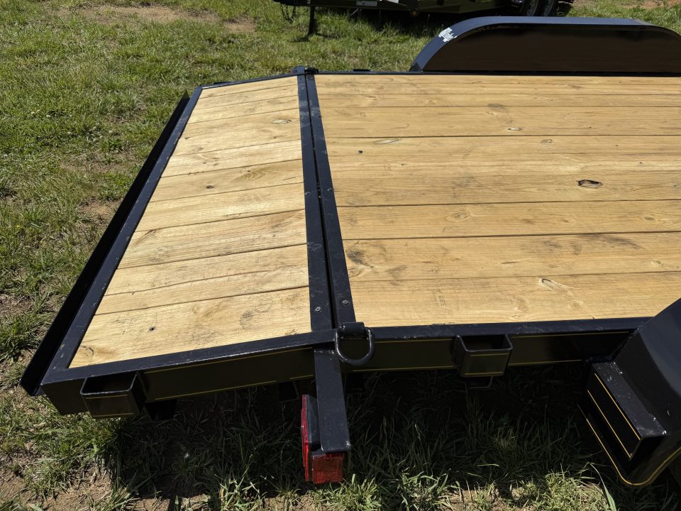 New 2026 P & T Trailers 7K 14+2 CARHAULER WOOD Car Hauler