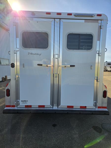 New 2026 Elite Mustang 3 Horse Trailer