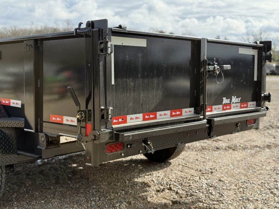 New 2026 Trail Maxx 83x14x2 Bumper Pull / Telescopic Hoist / 14 Ply Tires w/Spare / 14k GVWR Dump Trailer