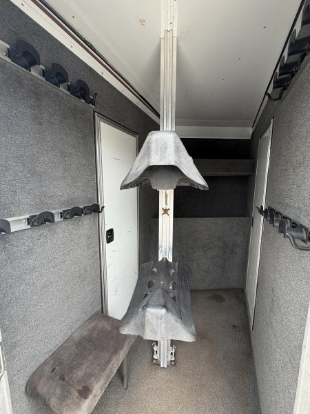 Used 2013 Sooner 6 Horse Living Quarters Midtack Horse Trailer