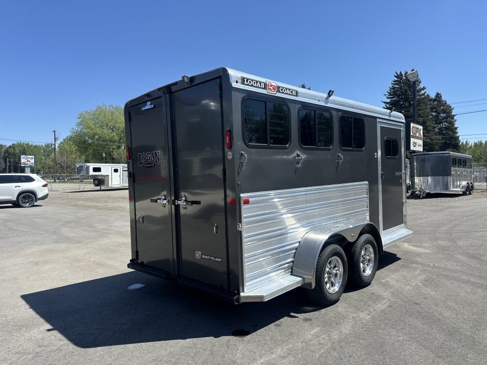 New 2026 Logan Coach Bullseye 3 Horse Bumper Pull