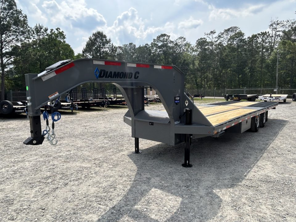 New 2026 Diamond C FMAX210 Hydraulic Dovetail Gooseneck, 30ft Deck ( 18ft Deck +12ft Dovetail ) Hyd Jacks