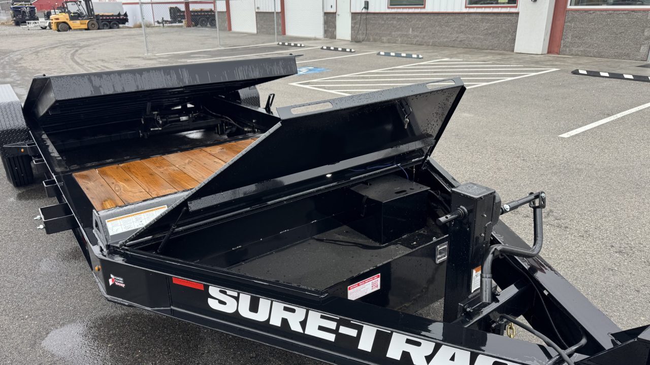 New 2025 Sure-Trac 7 X 16+4 Pro Series 17.6k Equipment Trailer