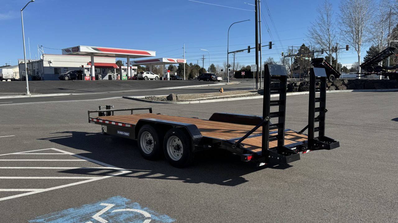 New 2026 Sure-Trac 7 x 18 (16+2) 16k Equipment Trailer