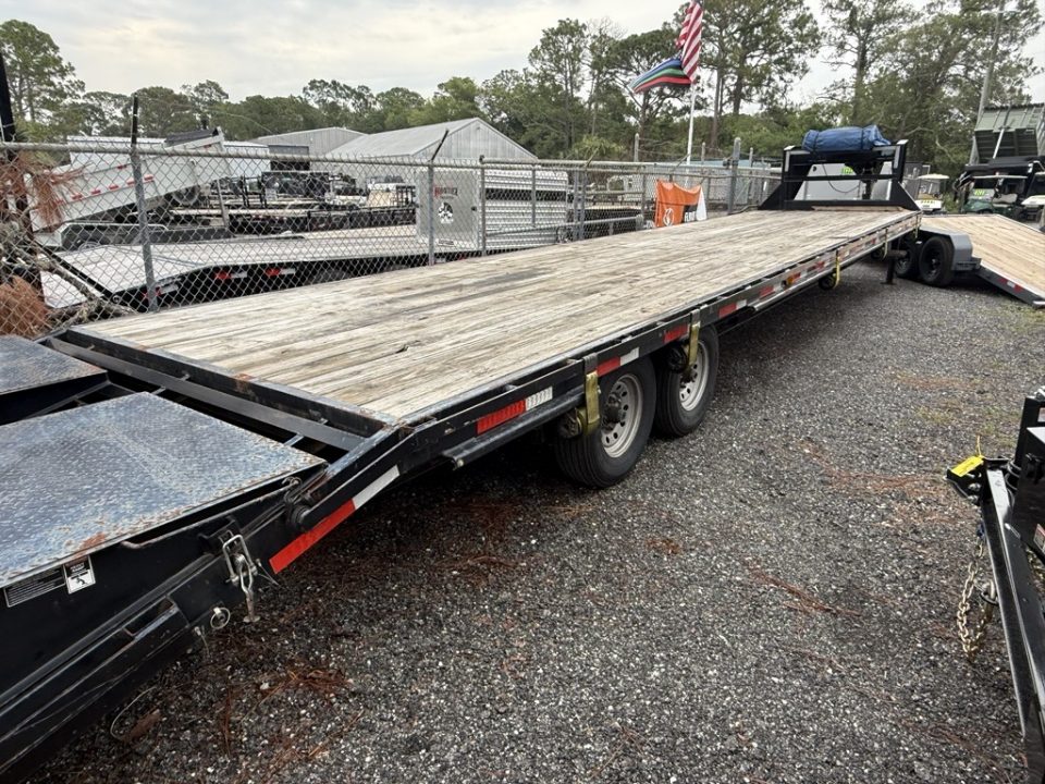 Used 2023 East Texas Trailers 40 Ft. Gooseneck Trailer