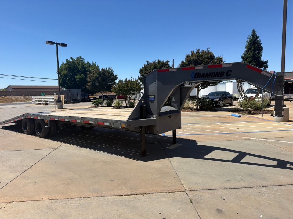New 2026 Diamond C Trailers FMAX216L30X102HDT 8.5FT X 30FT 40K GVW Equipment Trailer
