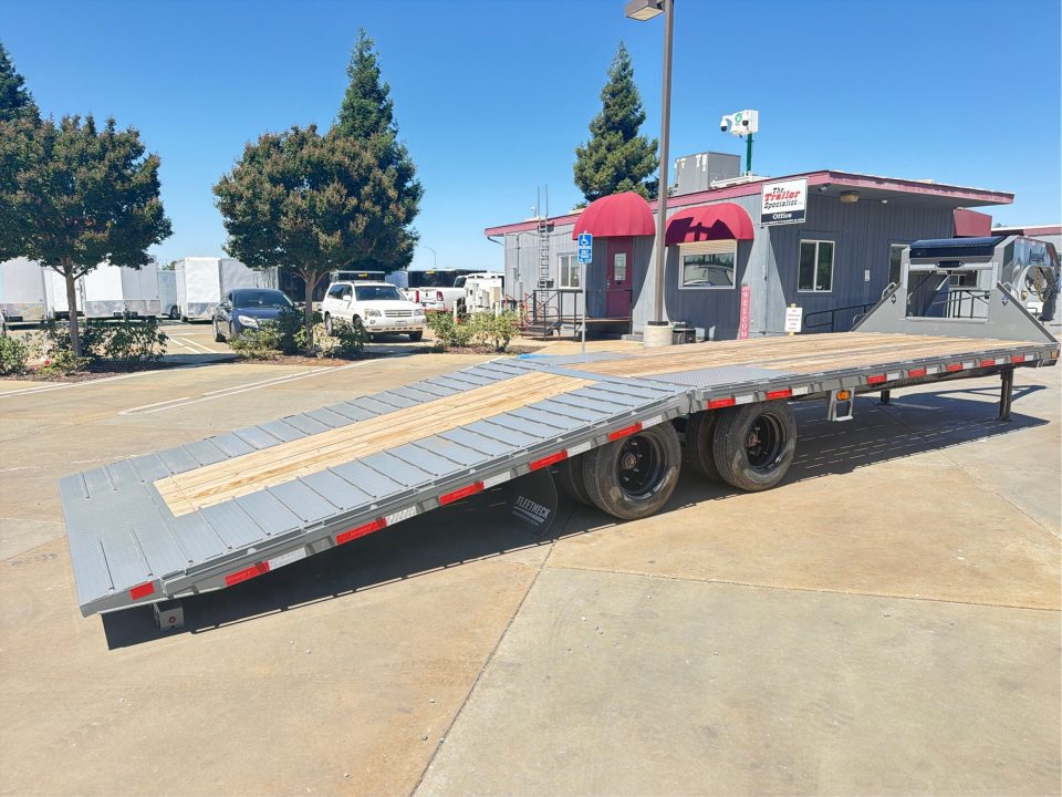 New 2026 Diamond C Trailers FMAX216L30X102HDT 8.5FT X 30FT 40K GVW Equipment Trailer