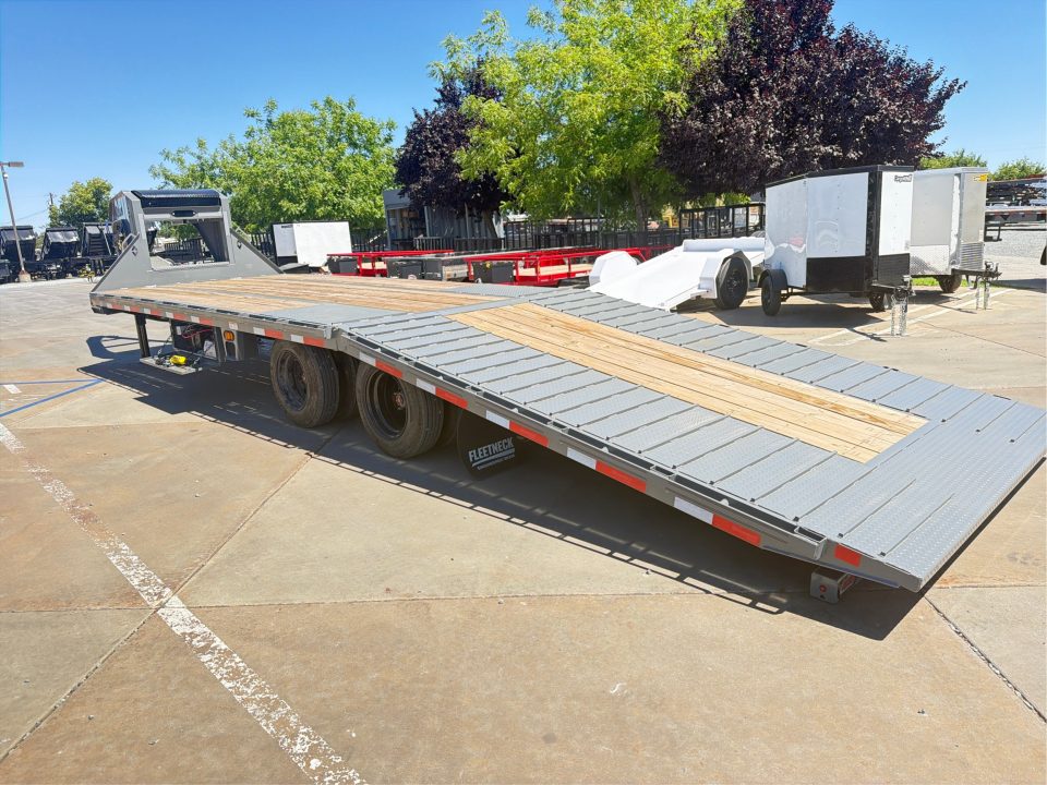 New 2026 Diamond C Trailers FMAX216L30X102HDT 8.5FT X 30FT 40K GVW Equipment Trailer