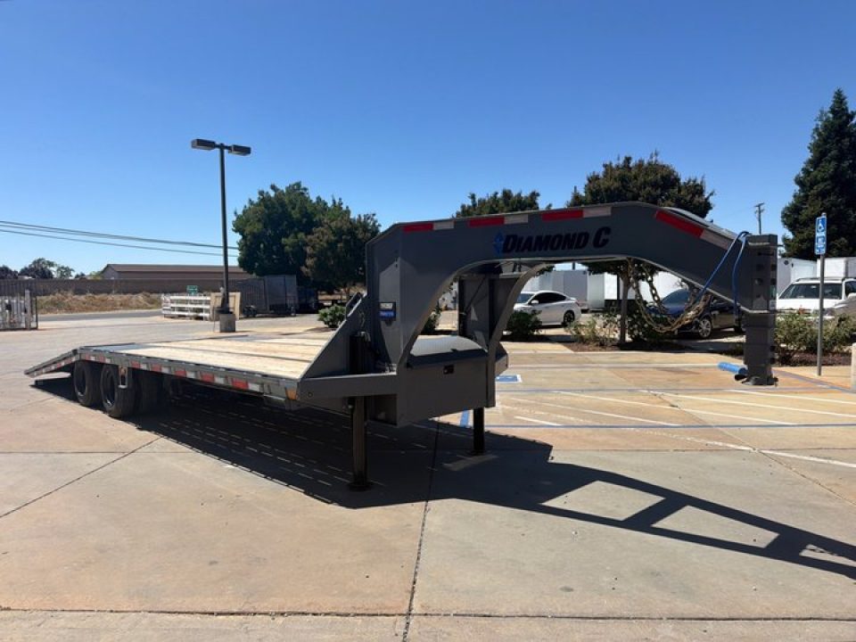 New 2026 Diamond C Trailers FMAX216L30X102HDT 8.5FT X 30FT 40K GVW Equipment Trailer