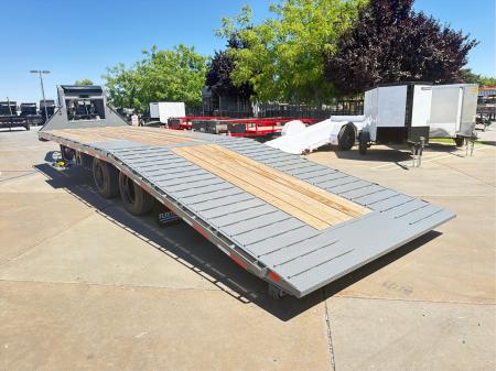 New 2026 Diamond C Trailers FMAX216L30X102HDT 8.5FT X 30FT 40K GVW Equipment Trailer