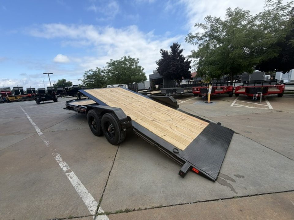 New 2026 Diamond C Trailers HDT210L22X82 7FT X 22FT 23K GVW Tilt Trailer