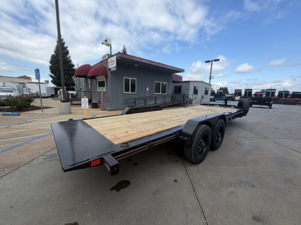 New 2026 Diamond C Trailers HDT210L22X82 7FT X 22FT 23K GVW Tilt Trailer