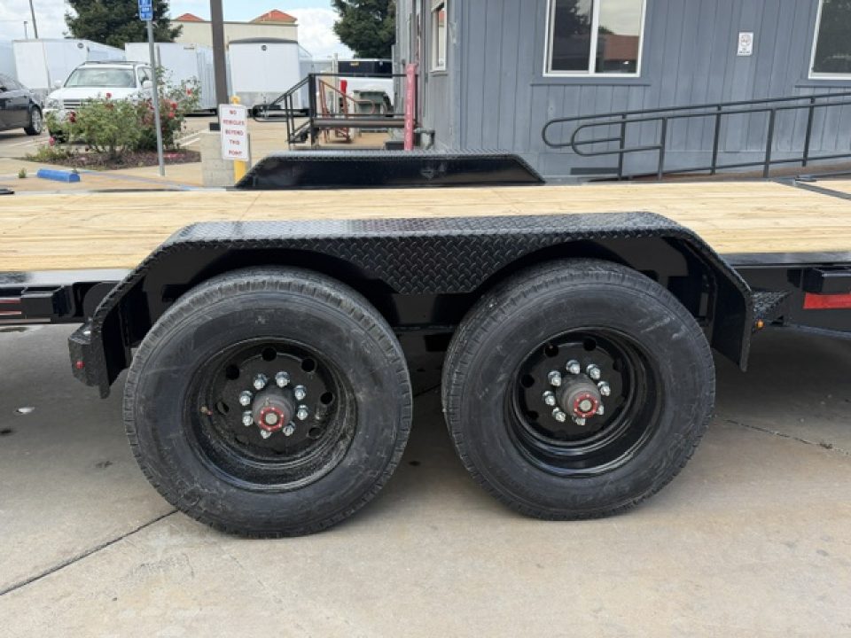 New 2026 Diamond C Trailers HDT210L22X82 7FT X 22FT 23K GVW Tilt Trailer