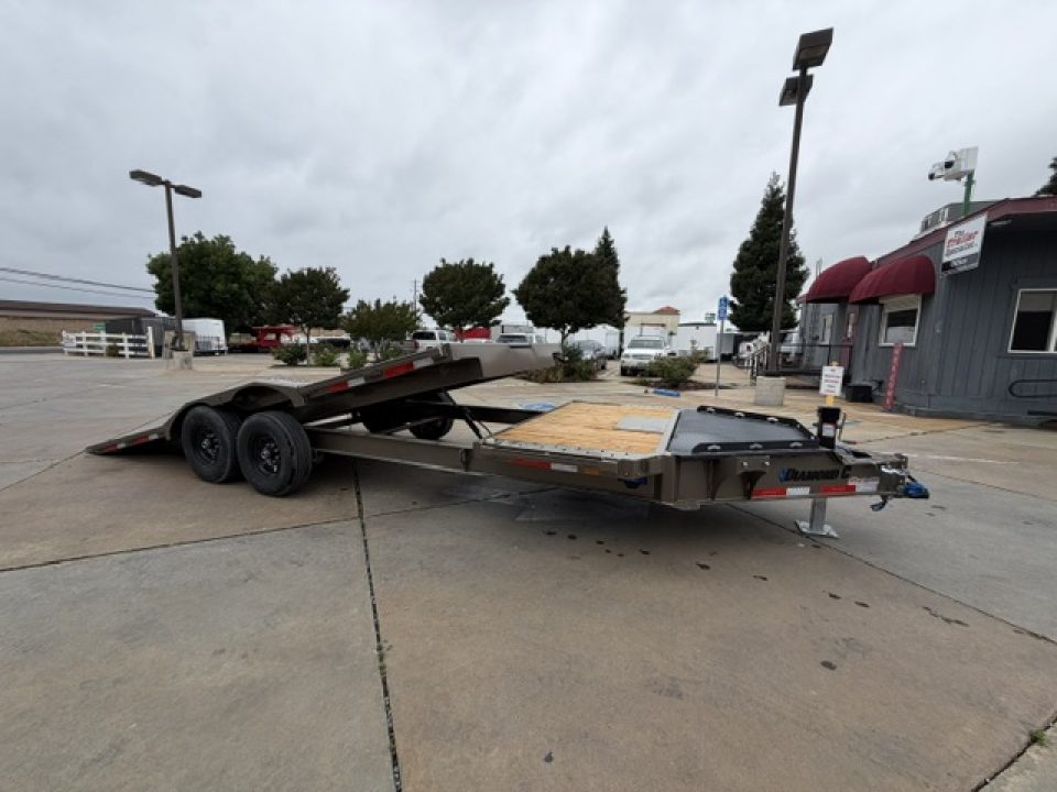 New 2026 Diamond C Trailers HXD207L22X102 8.5FT X 22FT 14.9 GVW Tilt Trailer