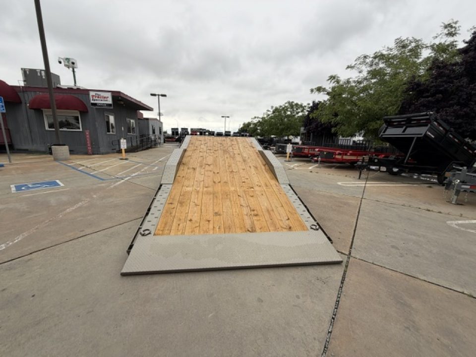 New 2026 Diamond C Trailers HXD207L22X102 8.5FT X 22FT 14.9 GVW Tilt Trailer