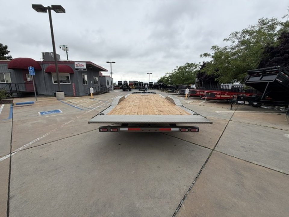 New 2026 Diamond C Trailers HXD207L22X102 8.5FT X 22FT 14.9 GVW Tilt Trailer