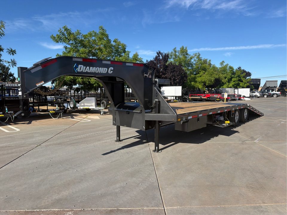 New 2026 Diamond C Trailers FMAX212L30X102HDT 8.5FT X 30FT 25.9K GVW Equipment Trailer