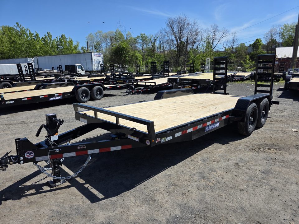New 2026 Sure-Trac 7X18 14K - KNEE RAMPS Equipment Trailer