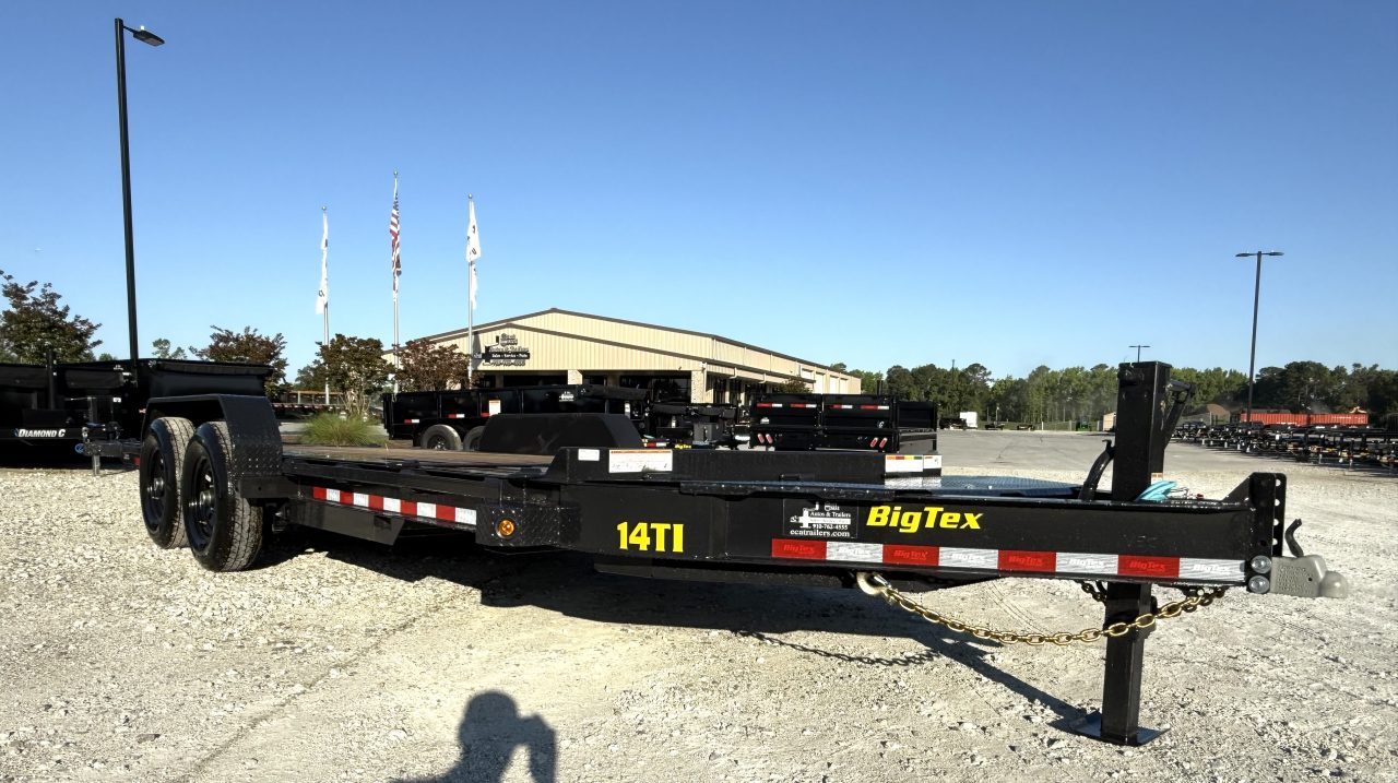 New 2027 Big Tex Trailers 14TI-20A-BK Tilt Trailer