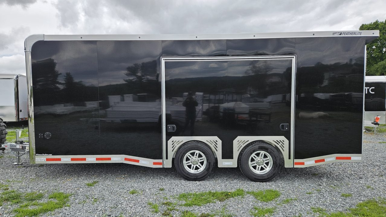 New 2026 Featherlite Trailers 4410 8.5X20TA Car / Racing Trailer