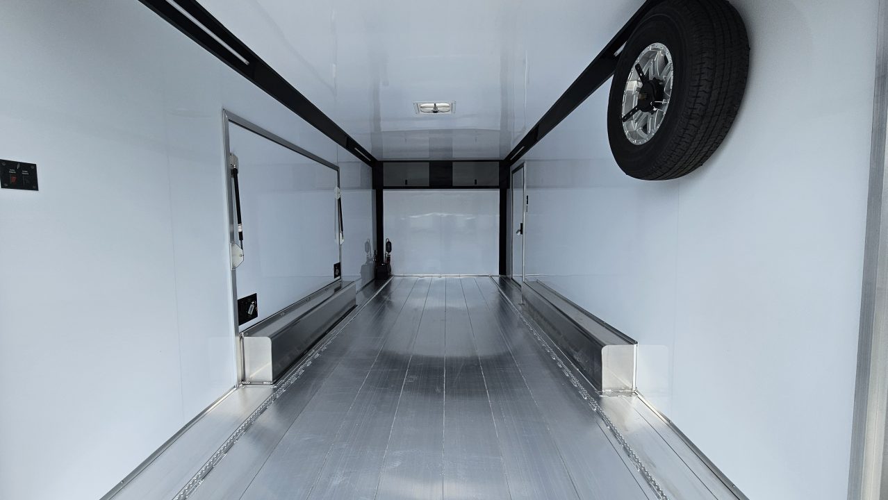New 2026 Featherlite Trailers 4410 8.5X20TA Car / Racing Trailer