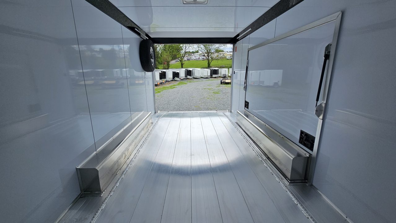 New 2026 Featherlite Trailers 4410 8.5X20TA Car / Racing Trailer