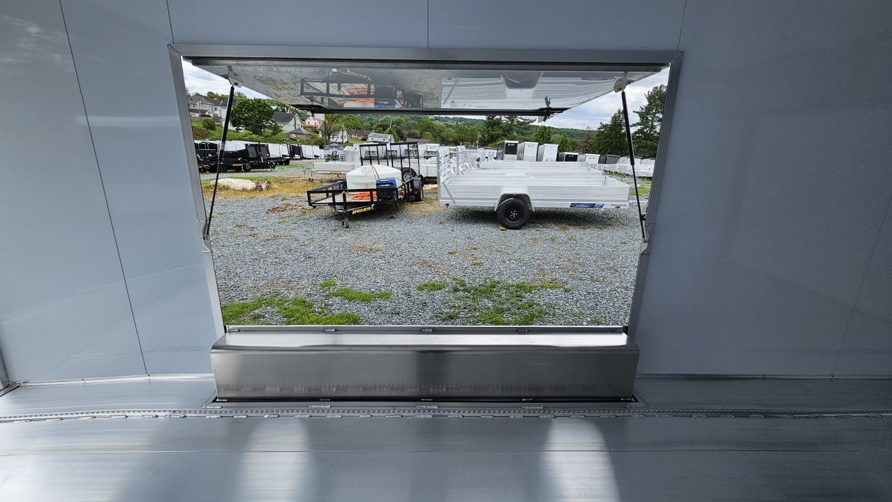 New 2026 Featherlite Trailers 4410 8.5X20TA Car / Racing Trailer