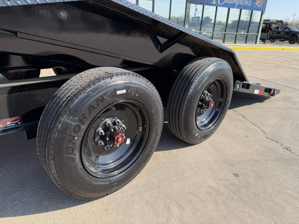 New #385737 2026 LOAD TRAIL TH 22 X 102 TANDEM AXLE 20K I-BEAM FRAME TILT DECK TRAILER