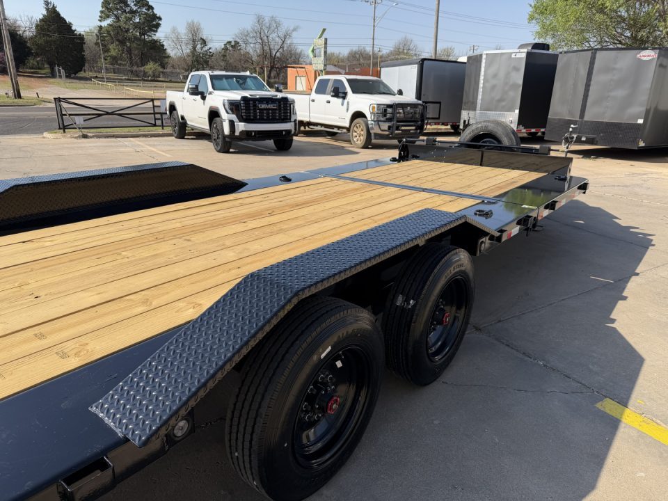 New #385737 2026 LOAD TRAIL TH 22 X 102 TANDEM AXLE 20K I-BEAM FRAME TILT DECK TRAILER