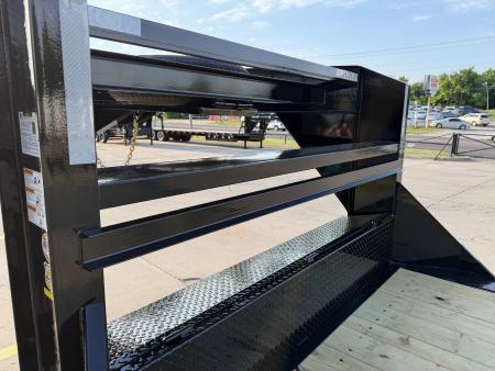 New 2026 LOAD TRAIL GC 28 X 102 TANDEM AXLE 14K GOOSENECK EQUIPMENT HAULER W/ MAX RAMPS