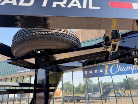 New 2026 LOAD TRAIL GC 28 X 102 TANDEM AXLE 14K GOOSENECK EQUIPMENT HAULER W/ MAX RAMPS