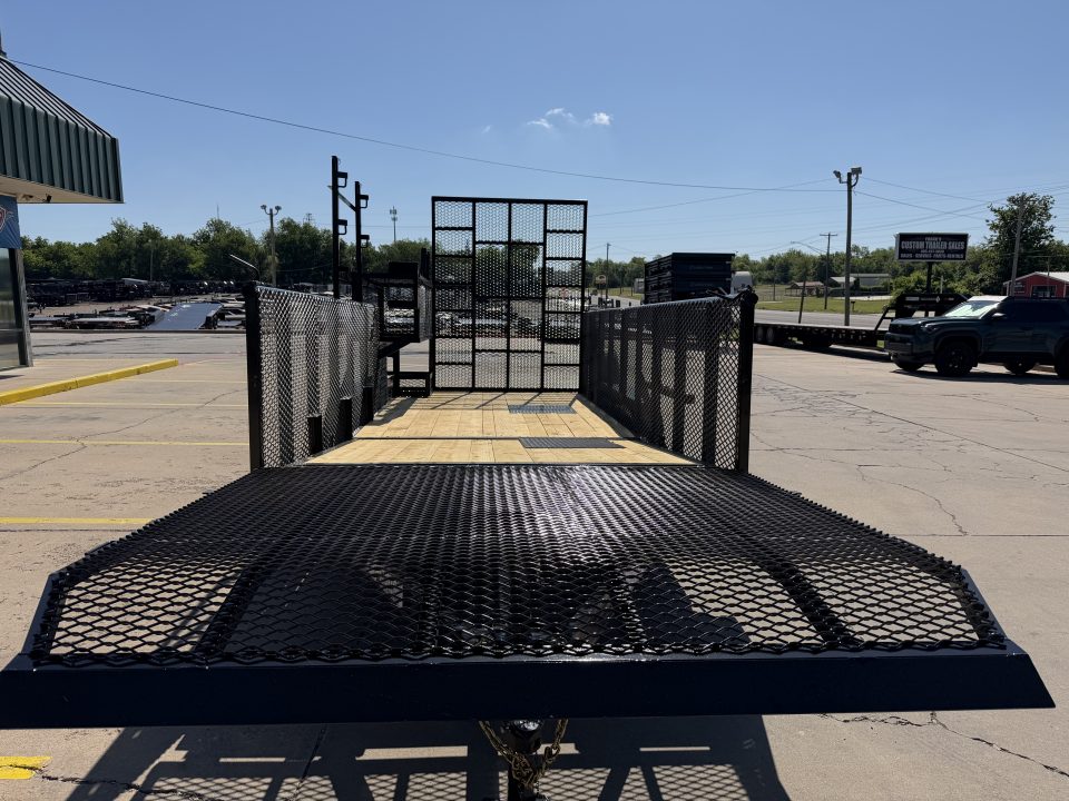 New #144267 2026 MP CUSTOMS 18 X 83 TANDEM AXLE PIPE TOP 10K LANDSCAPE TRAILER W/ 3' SIDES